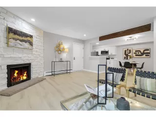 Photo #4: 4572972 Listing