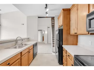 Photo #6: 4575612 Listing