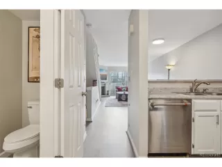 Photo #2: 4576595 Listing