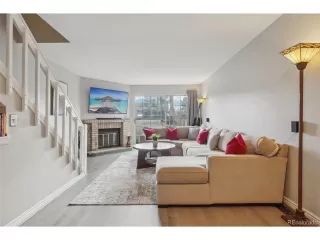 Photo #6: 4576595 Listing