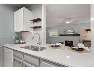 Photo #2: 4577345 Listing