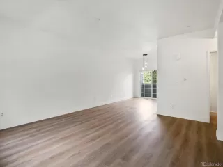 Photo #4: 4579001 Listing 