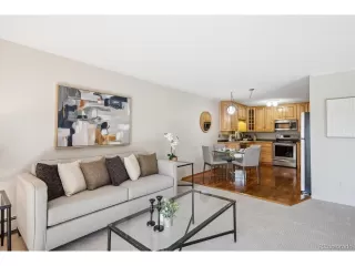 Photo #3: 4580442 Listing