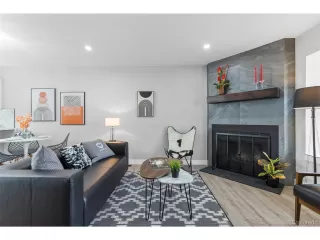 Photo #5: 4584790 Listing