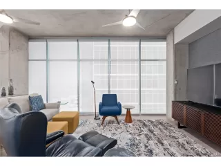 Photo #5: 4585330 Listing 