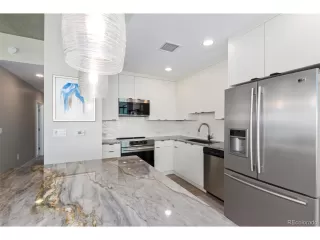 Photo #6: 4585330 Listing 