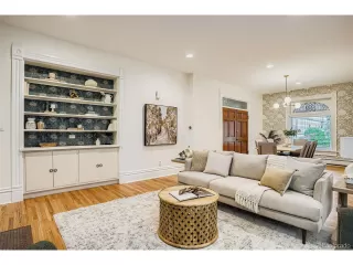 Photo #4: 4585568 Listing