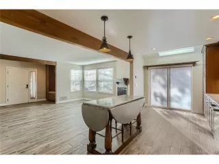 Photo #5: 4585849 Listing 