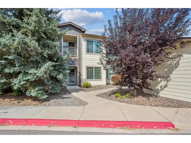 MLS: 4589656 Condo For Sale