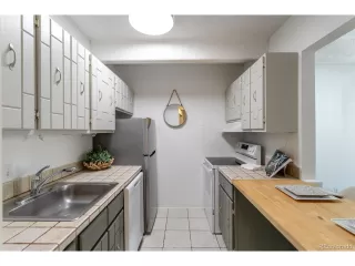 Photo #2: 4590070 Listing