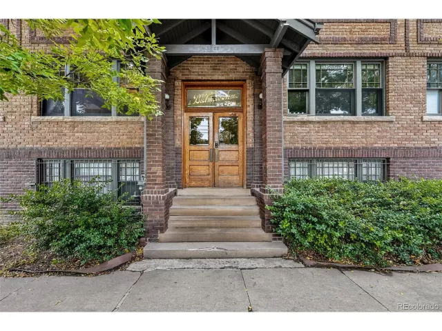 MLS: 4591262 Condo For Sale