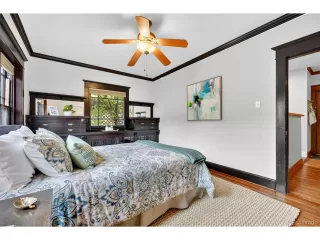 Photo #4: 4591262 Listing 