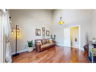 Photo #3: 4591708 Listing