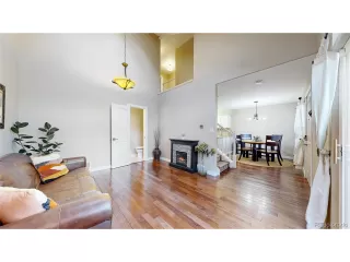 Photo #4: 4591708 Listing