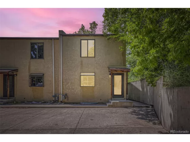 MLS: 4593123 Condo For Sale