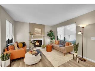 Photo #3: 4593326 Listing 