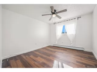 Photo #6: 4594438 Listing