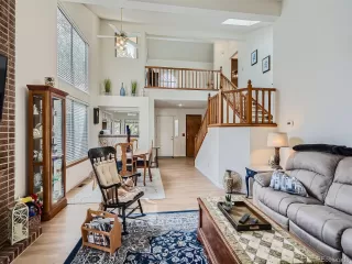 Photo #2: 4595862 Listing