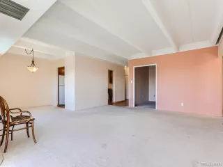 Photo #6: 4596062 Listing