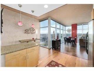 Photo #5: 4596654 Listing