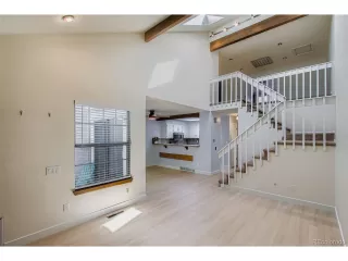 Photo #5: 4598563 Listing 