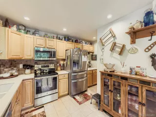 Photo #4: 4601893 Listing