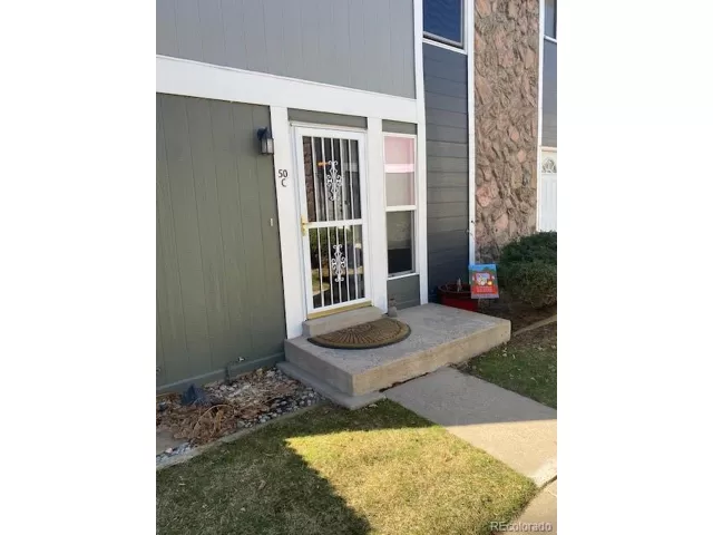 MLS: 4602289 Condo For Sale