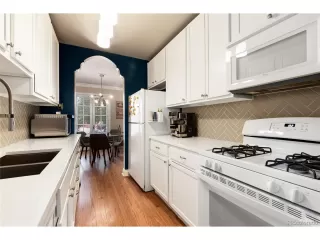 Photo #2: 4602478 Listing 