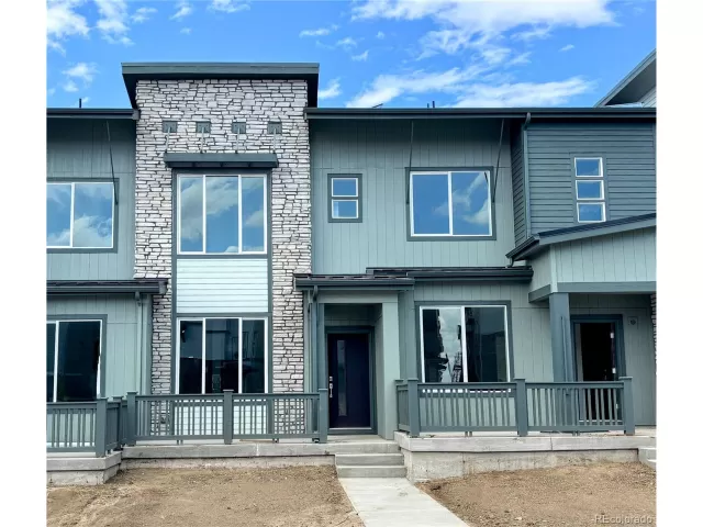 MLS: 4602914 Condo For Sale