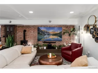 Photo #6: 4603419 Listing