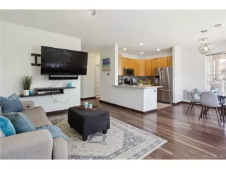 Photo #5: 4605431 Listing 