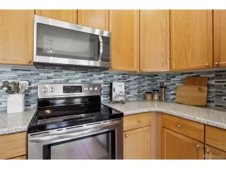 Photo #6: 4605431 Listing 