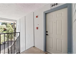 Photo #2: 4605713 Listing