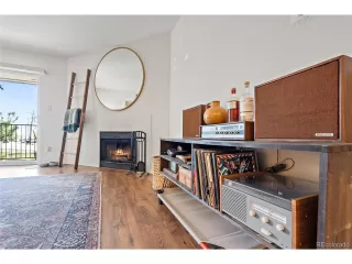 Photo #6: 4605713 Listing