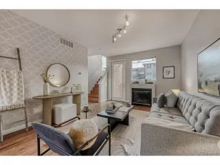 Photo #2: 4606236 Listing 