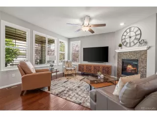 Photo #5: 4606649 Listing