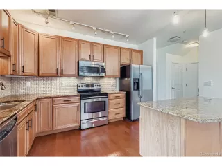 Photo #2: 4608079 Listing 