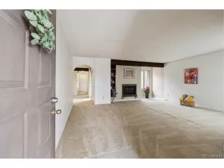 Photo #2: 4608153 Listing 