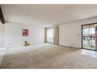 Photo #6: 4608153 Listing 