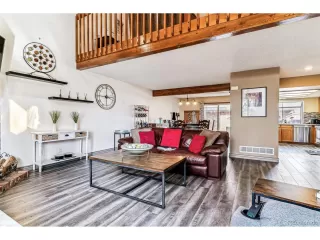 Photo #4: 4608327 Listing 