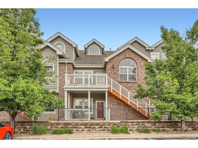 MLS: 4608861 Condo For Sale