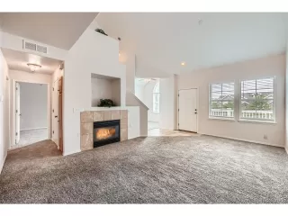 Photo #4: 4608861 Listing 