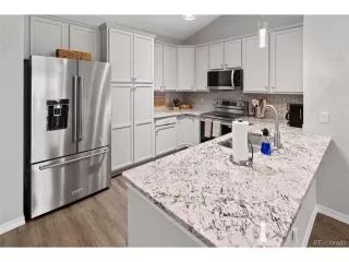 Photo #6: 4609037 Listing