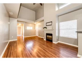 Photo #6: 4612393 Listing