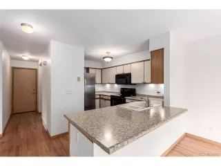 Photo #6: 4613403 Listing 