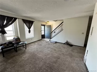 Photo #3: 4613685 Listing 