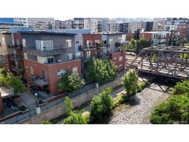 MLS: 4614080 Condo For Sale