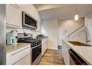 Photo #2: 4614338 Listing