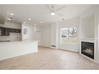 Photo #3: 4614881 Listing