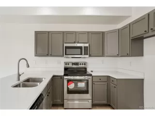 Photo #6: 4614881 Listing